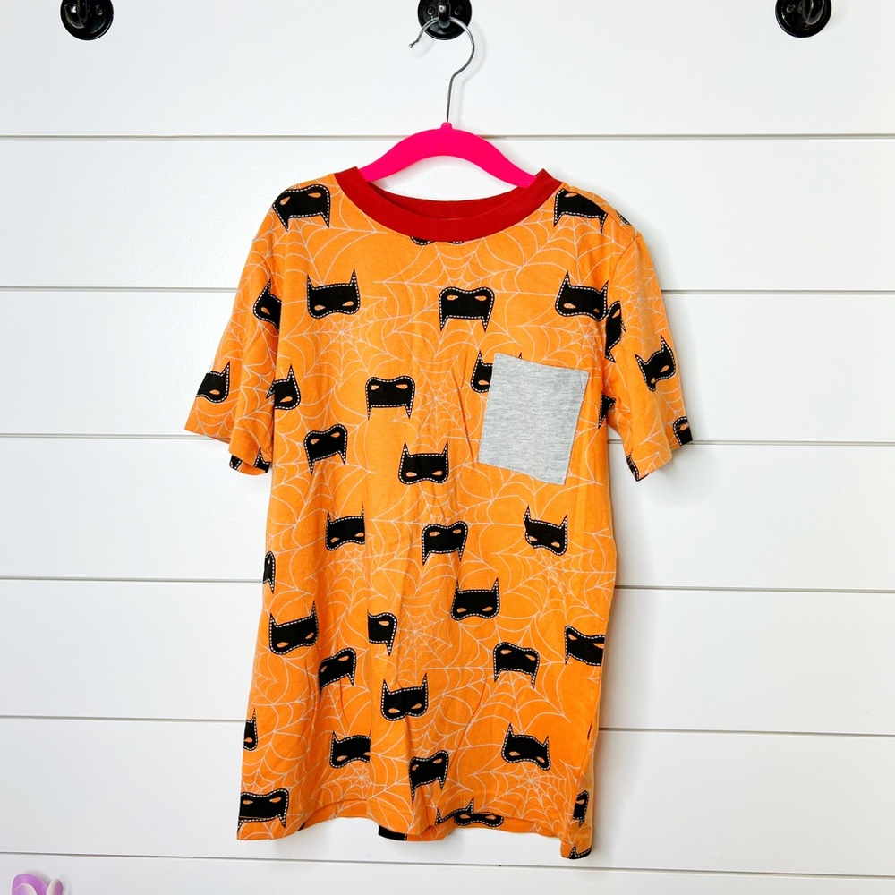 🦇 Bat mask tee Sz 8/10